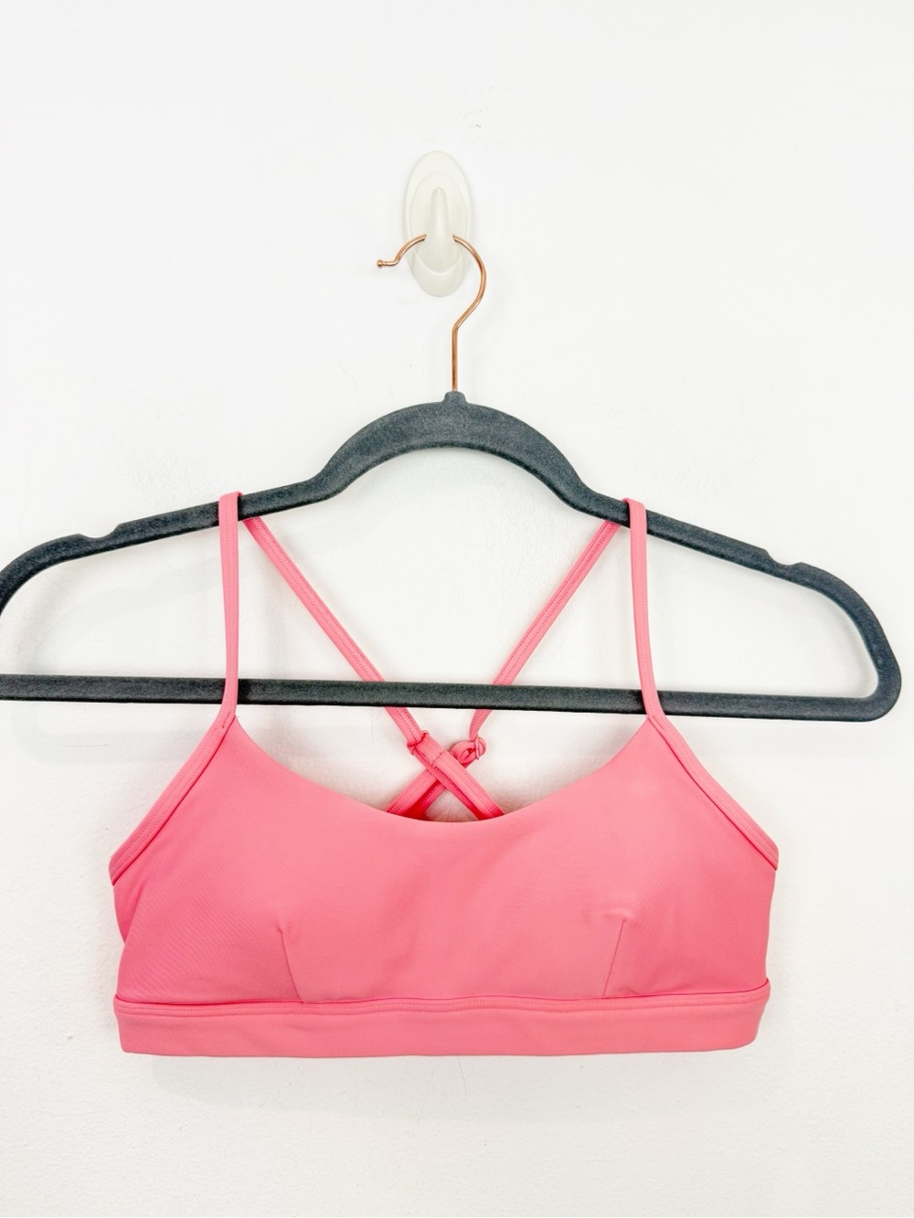Alo Yoga Airlift Intrigue Sports Bra Size XS NWOT